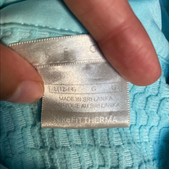 Nike Quarter Zip - Picture 4 of 4